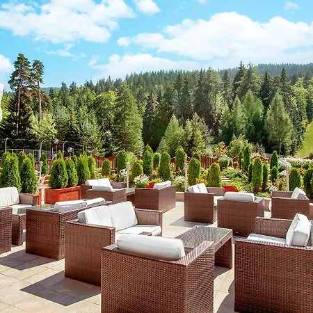 Yastrebets Wellness & 4* Borowec