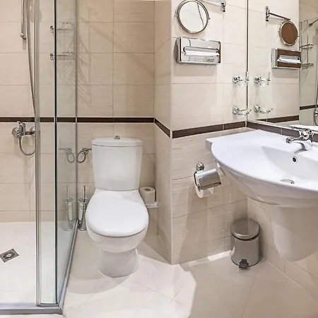 Yastrebets Wellness & 4*