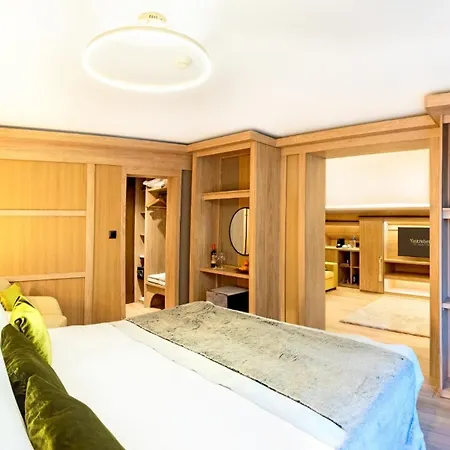 Yastrebets Wellness & Hotel 4*