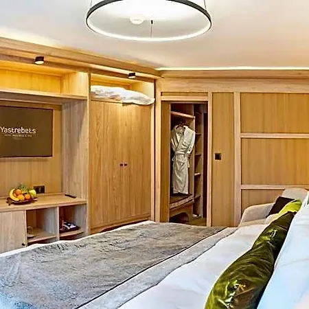 Yastrebets Wellness & בורובץ