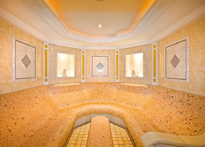 Yastrebets Wellness & 4* Borovets