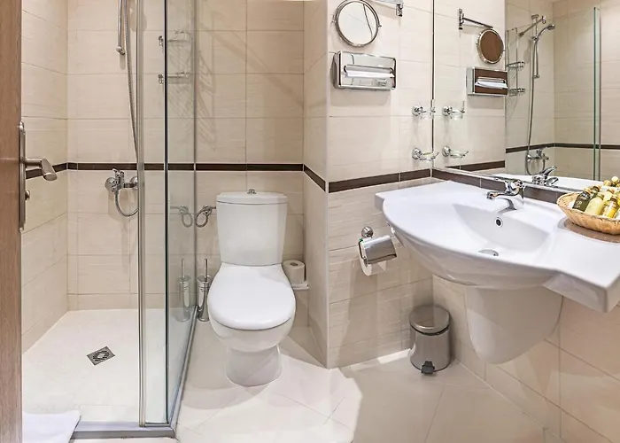 Yastrebets Wellness & 4*