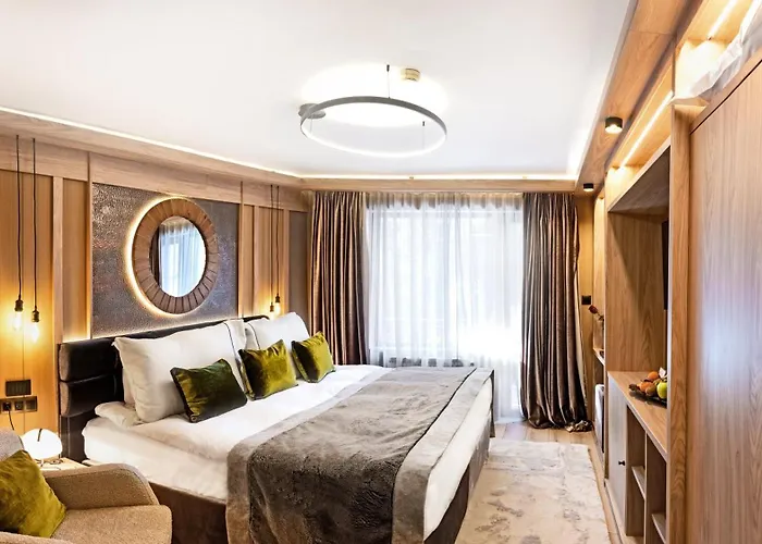 Yastrebets Wellness & 4*